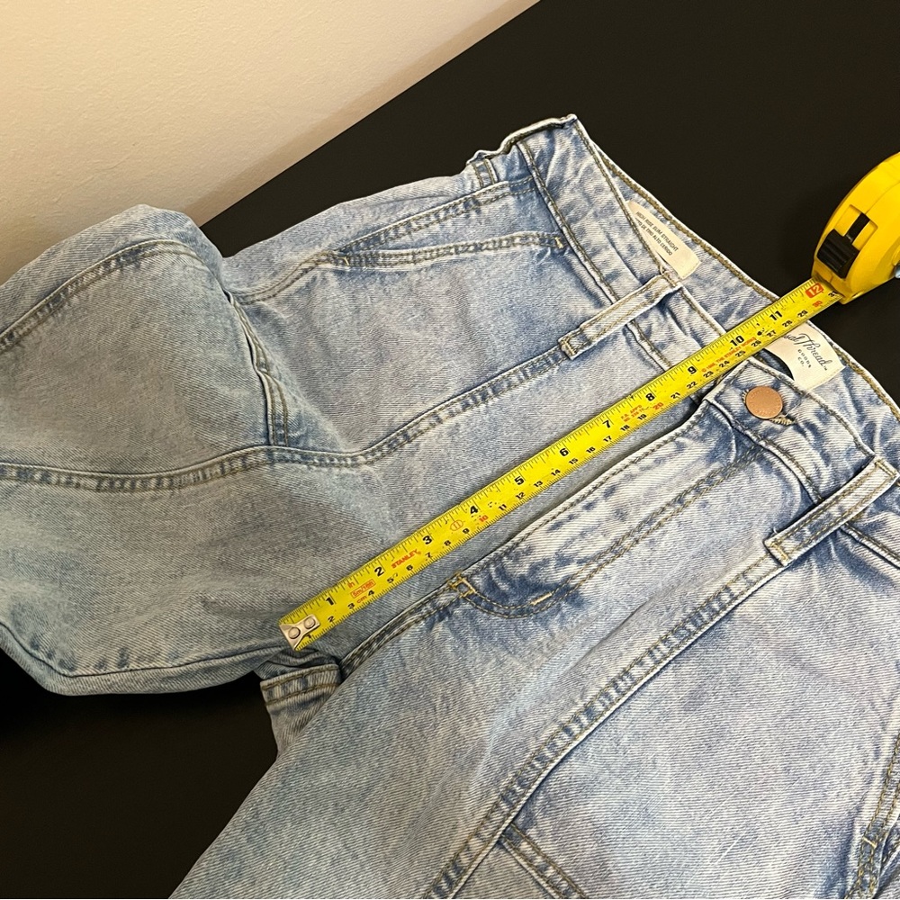 Universal Thread High Rise Slim Straight Utility Style Jean - Picture 12 of 12